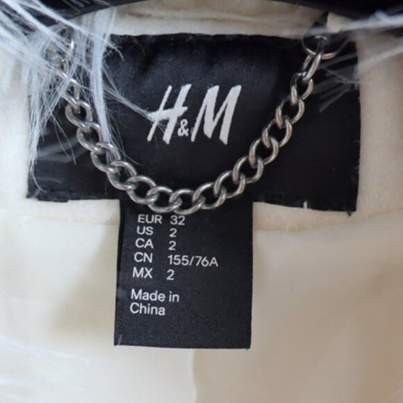 Winter wool white coat, with faux-shearling collar, Sz 2 - Picture 3 of 10